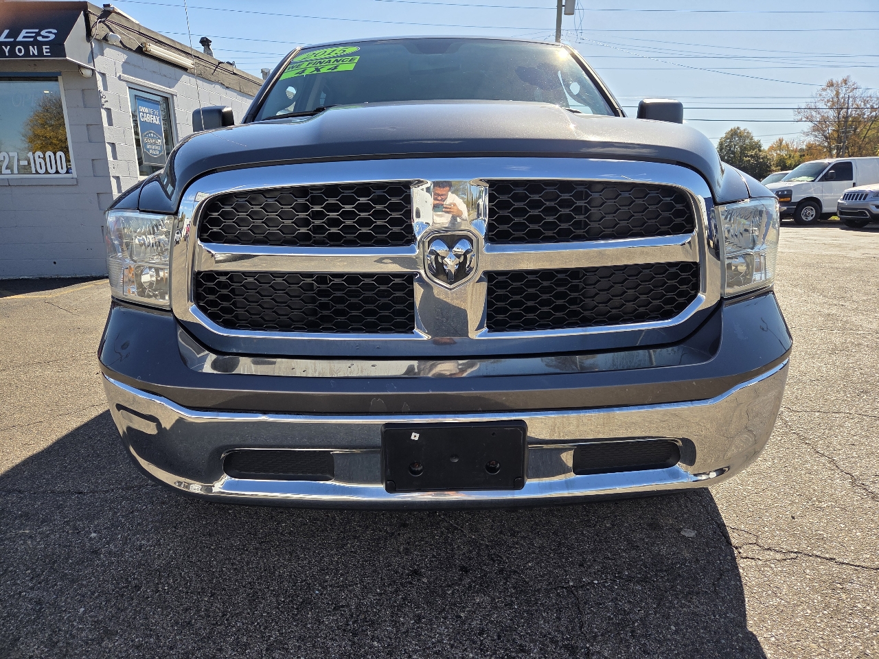 RAM 1500 SLT Crew Cab SWB 4WD 2015 RAM 1500 SLT Crew Cab SWB 4WD 2015