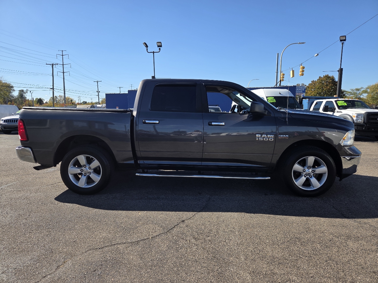 RAM 1500 SLT Crew Cab SWB 4WD 2015 RAM 1500 SLT Crew Cab SWB 4WD 2015