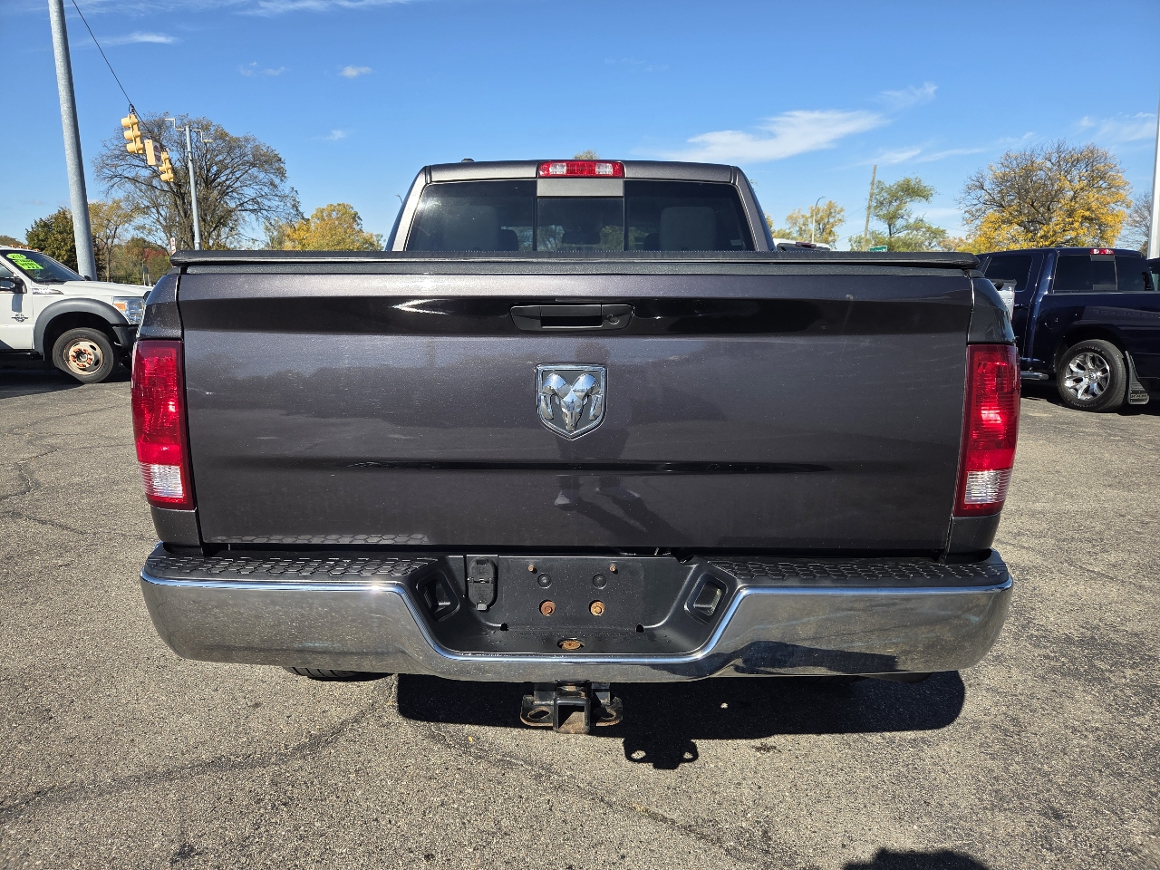 RAM 1500 SLT Crew Cab SWB 4WD 2015 RAM 1500 SLT Crew Cab SWB 4WD 2015