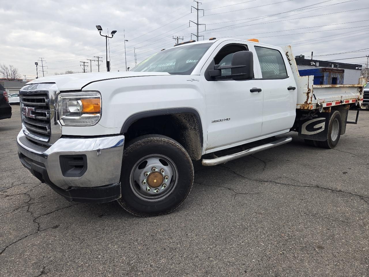 2018 GMC Sierra 3500HD Base Crew Cab Long Box 4WD