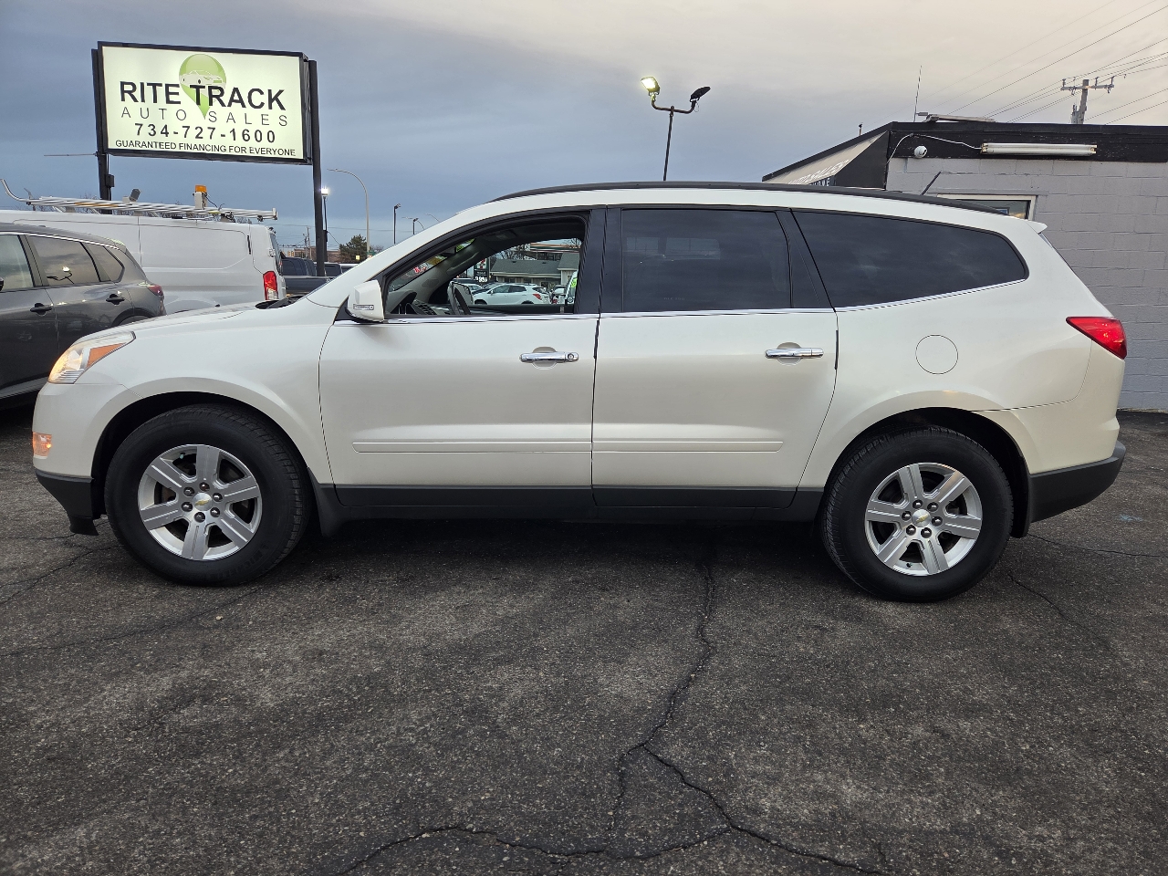 Chevrolet Traverse 2LT AWD 2011