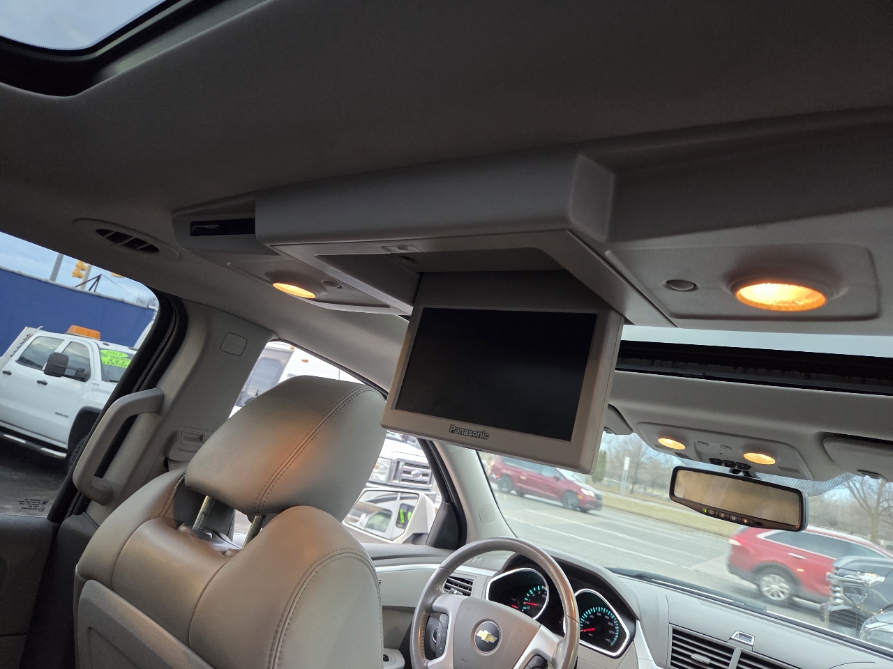 Chevrolet Traverse 2LT AWD 2011