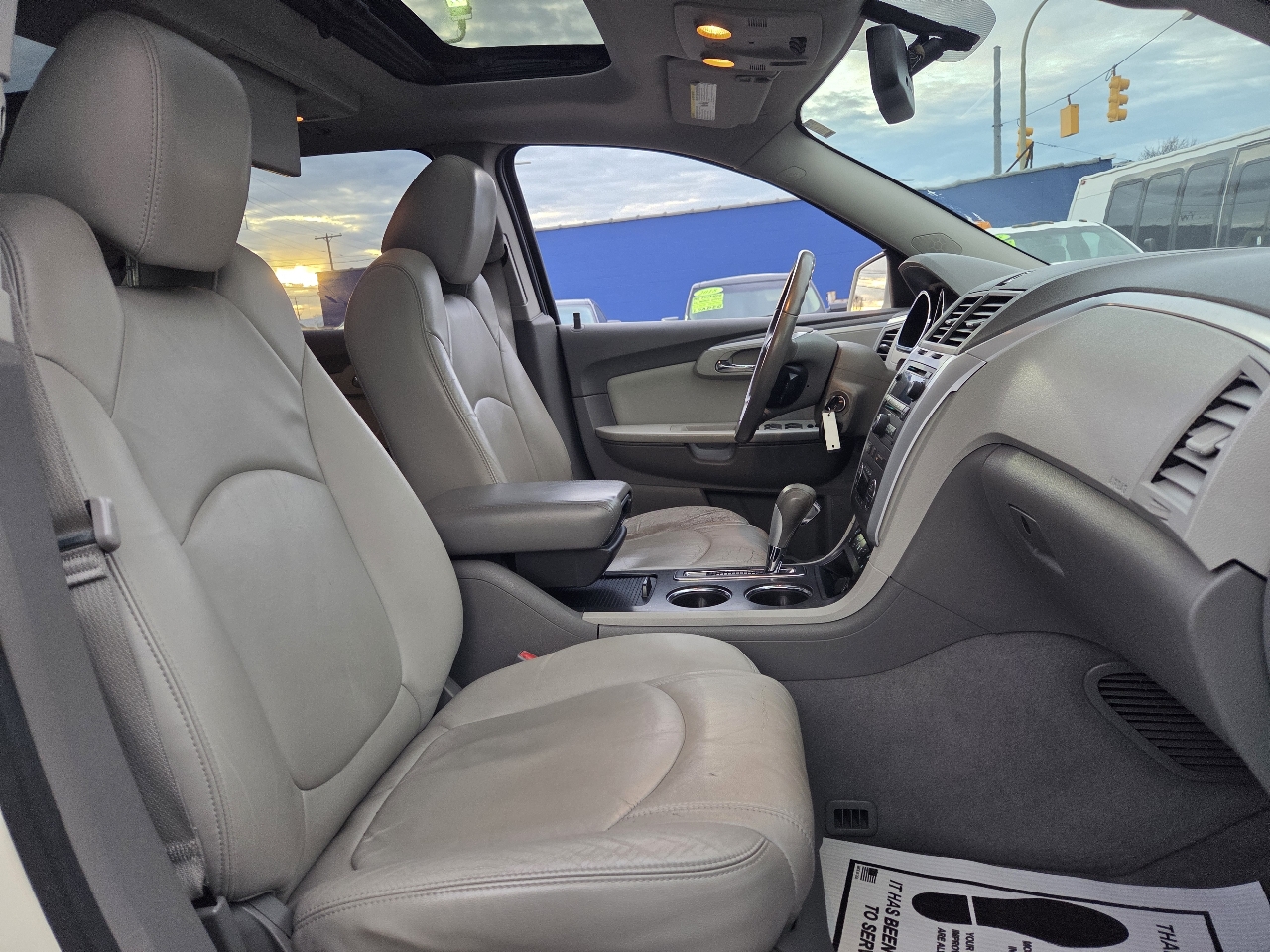 Chevrolet Traverse 2LT AWD 2011