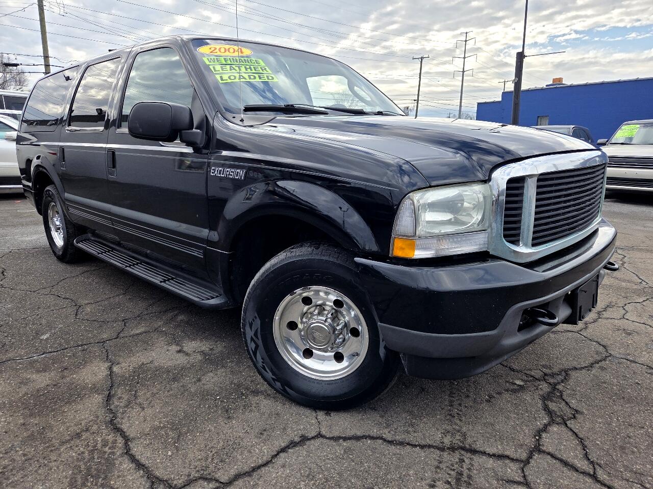 2004 Ford Excursion XLT's photo