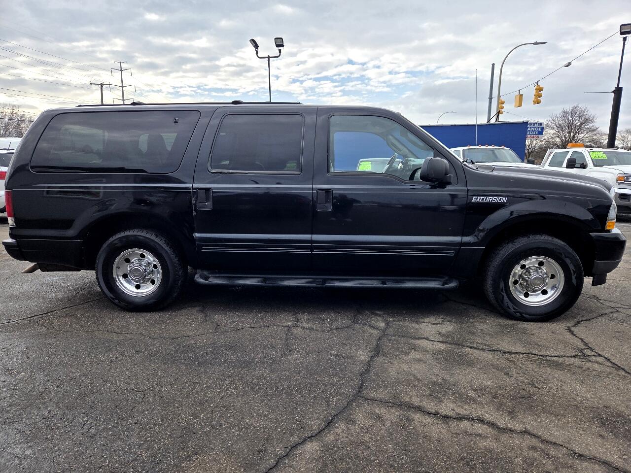 Ford Excursion XLT 5.4L 2WD 2004