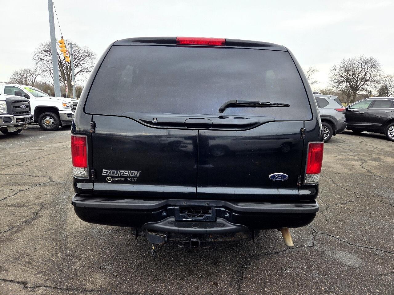 Ford Excursion XLT 5.4L 2WD 2004