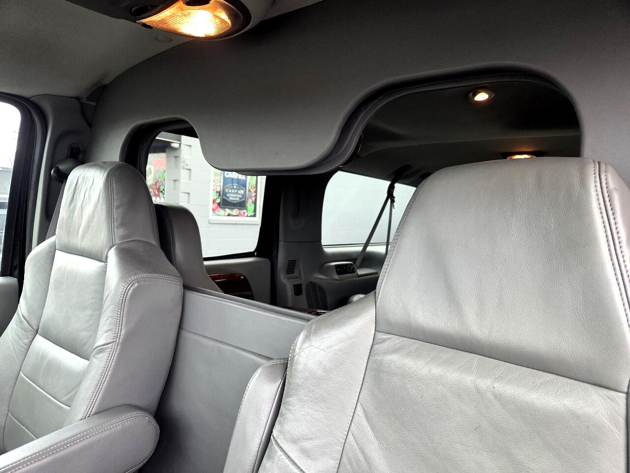 Ford Excursion XLT 5.4L 2WD 2004