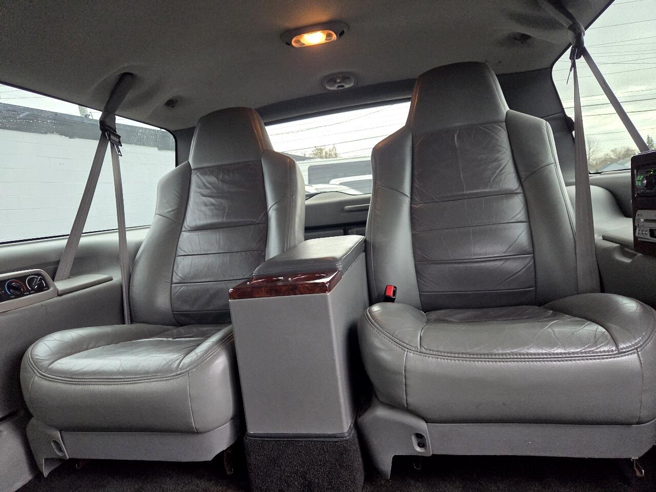 Ford Excursion XLT 5.4L 2WD 2004