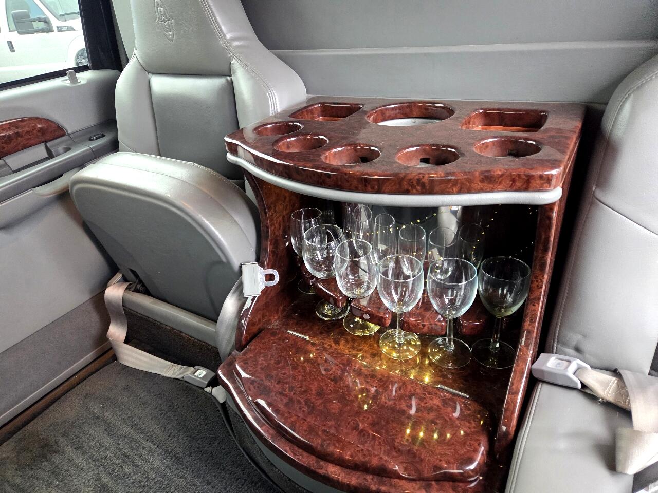 Ford Excursion XLT 5.4L 2WD 2004