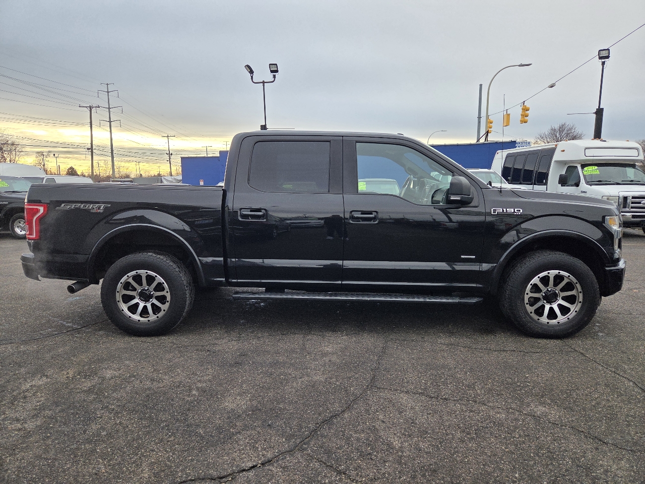 Ford F-150 XLT SuperCrew 5.5-ft. Bed 2WD 2015