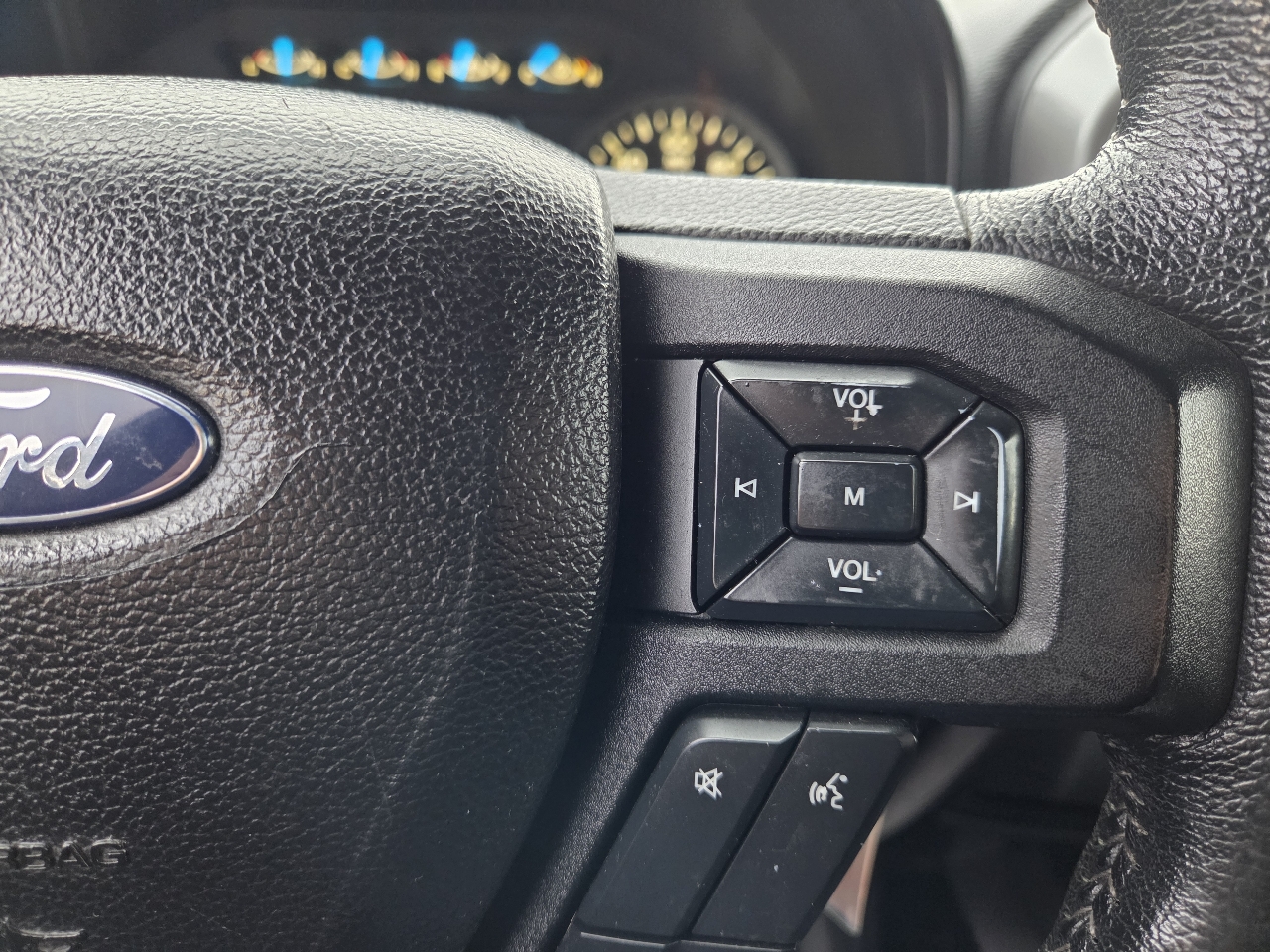 Ford F-150 XLT SuperCrew 5.5-ft. Bed 2WD 2015