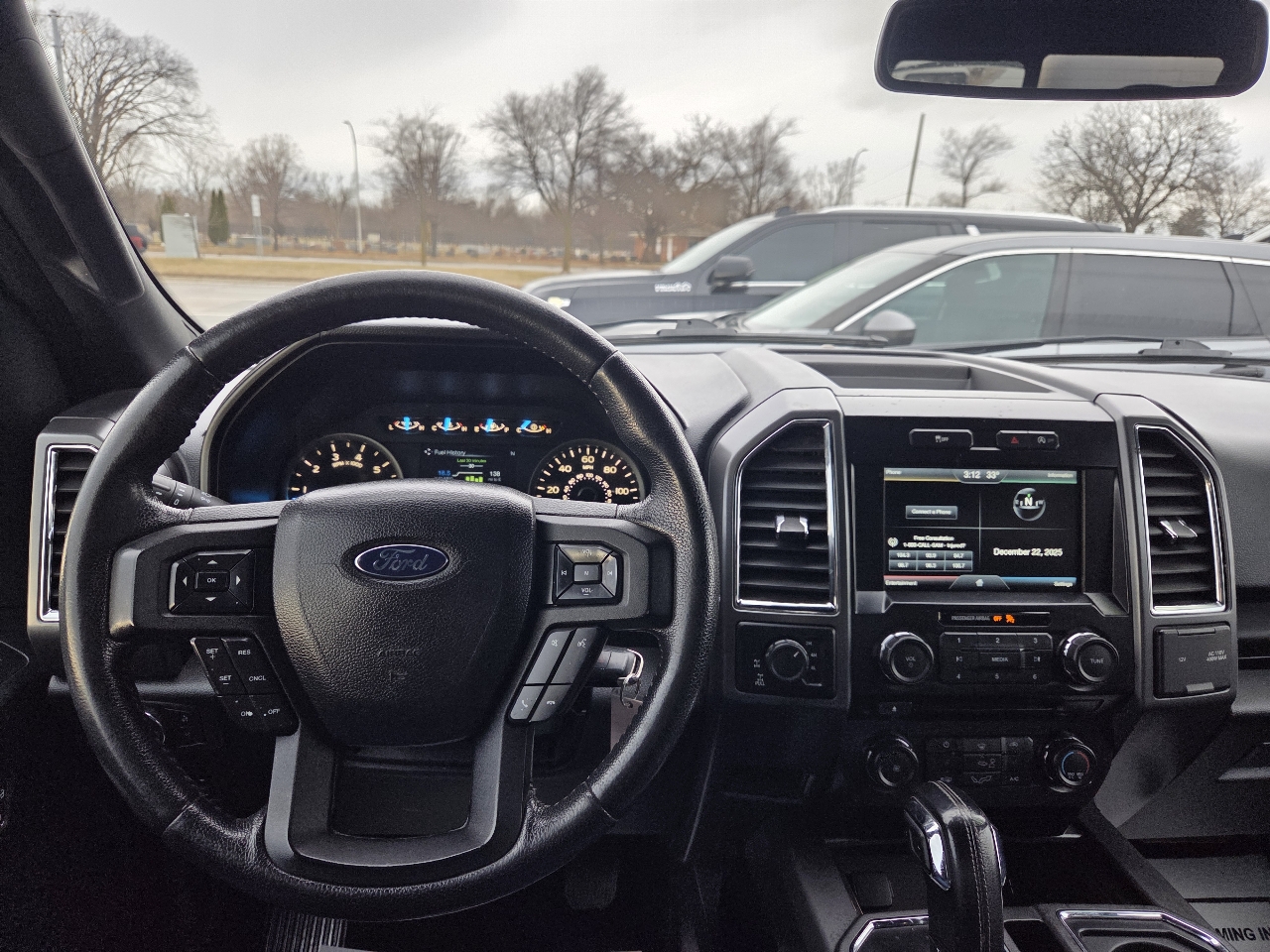 Ford F-150 XLT SuperCrew 5.5-ft. Bed 2WD 2015