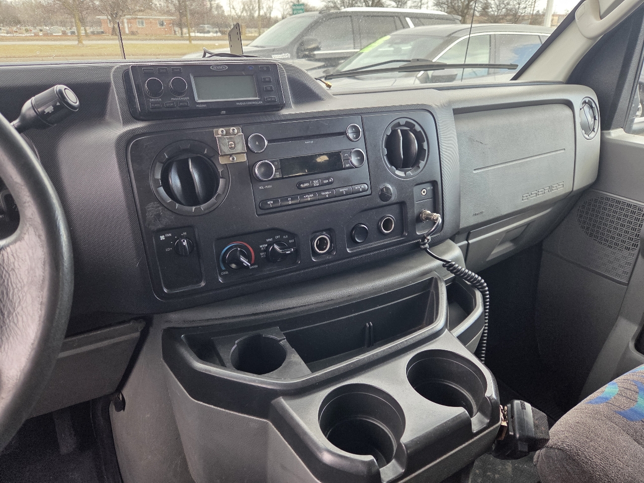 Ford Econoline E450 2011