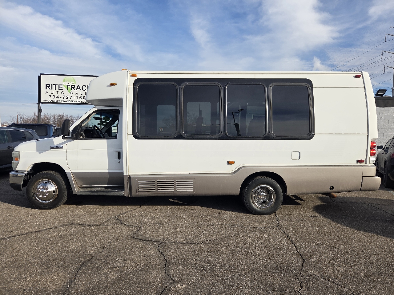 Ford Econoline E450 2011