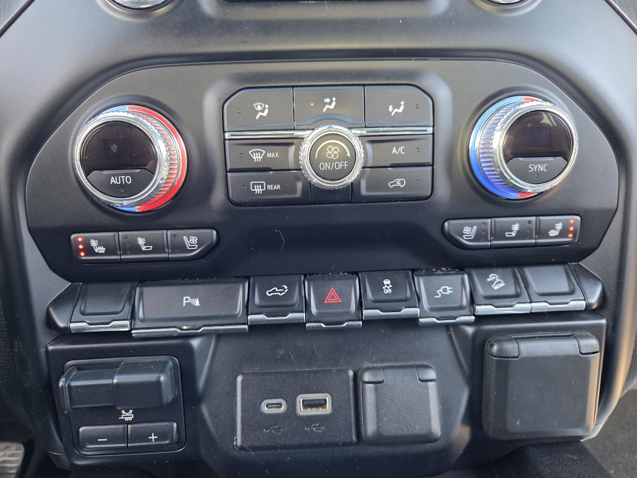 GMC Sierra 2500HD AT4 Crew Cab 4WD 2021