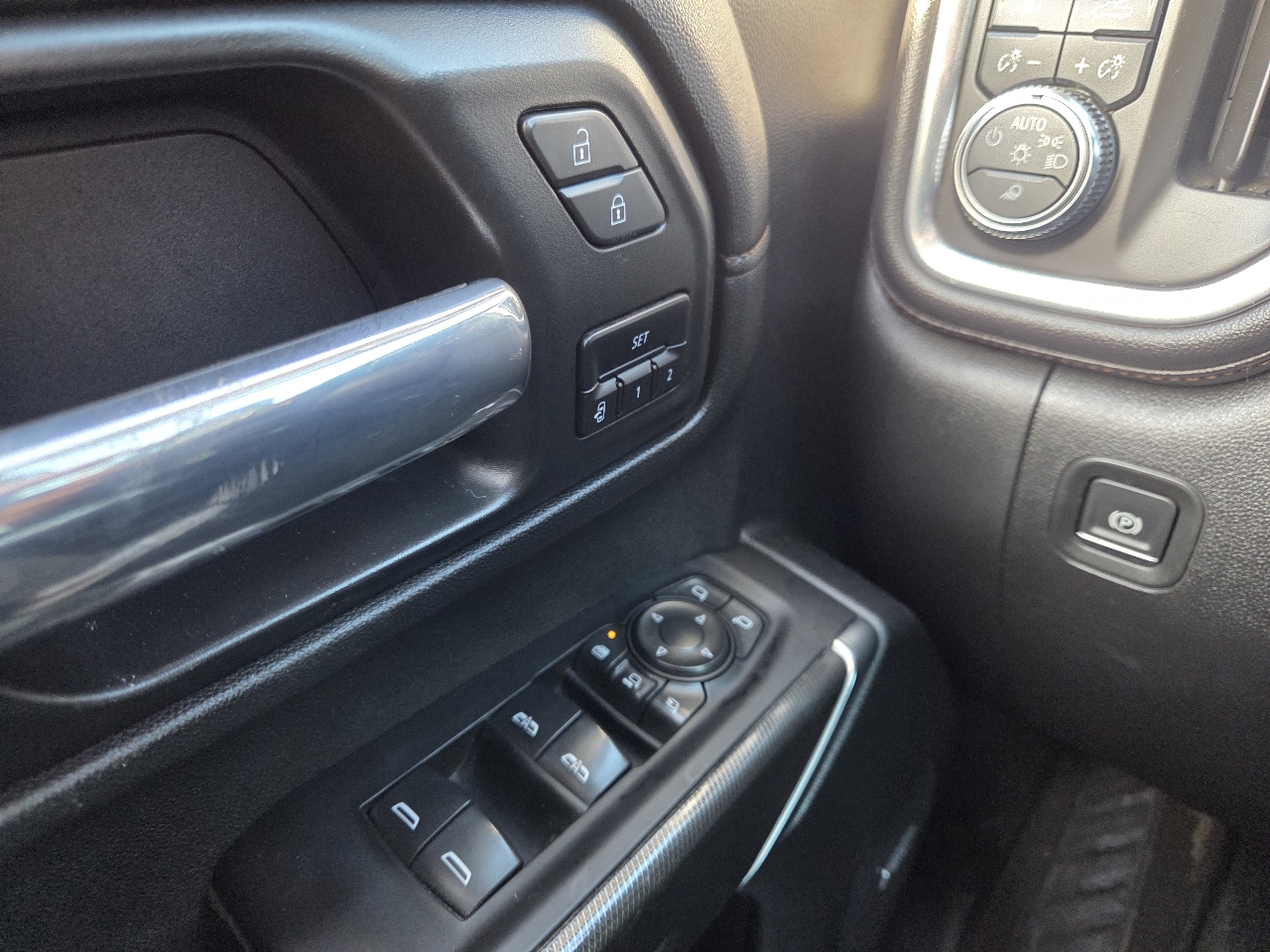 GMC Sierra 2500HD AT4 Crew Cab 4WD 2021