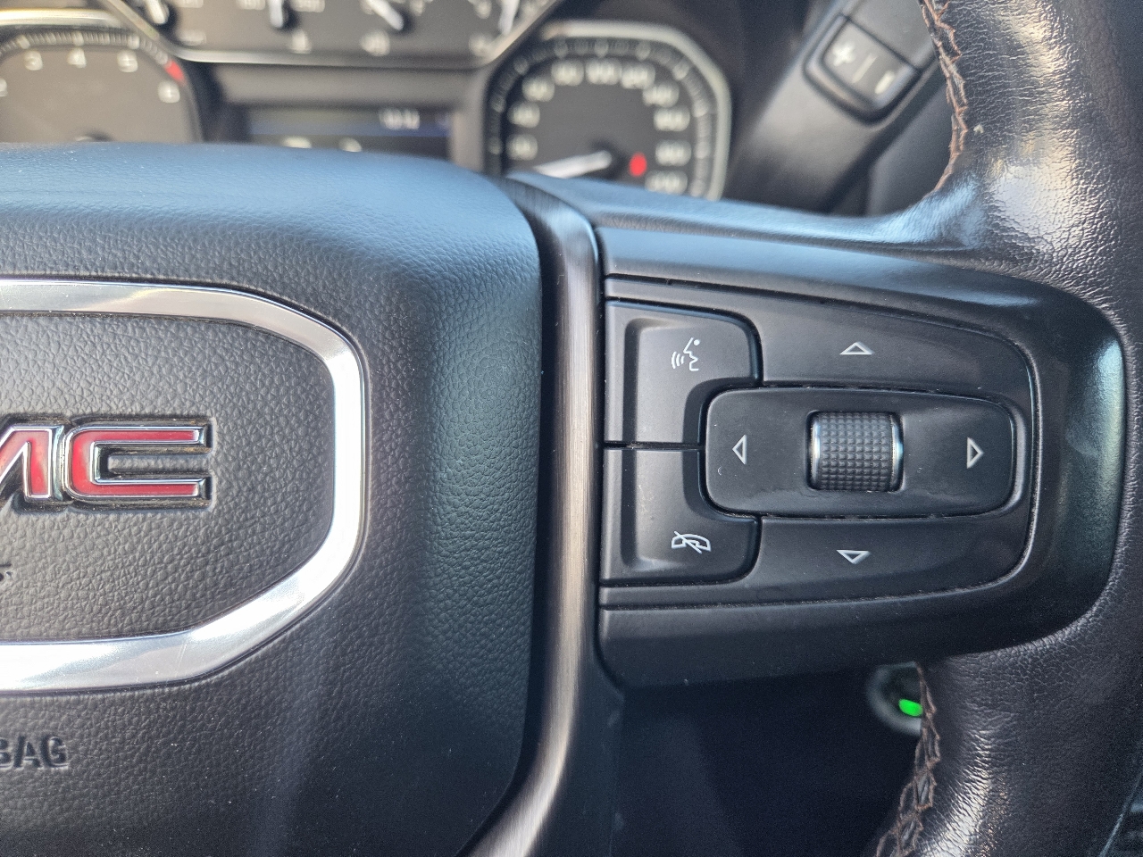 GMC Sierra 2500HD AT4 Crew Cab 4WD 2021