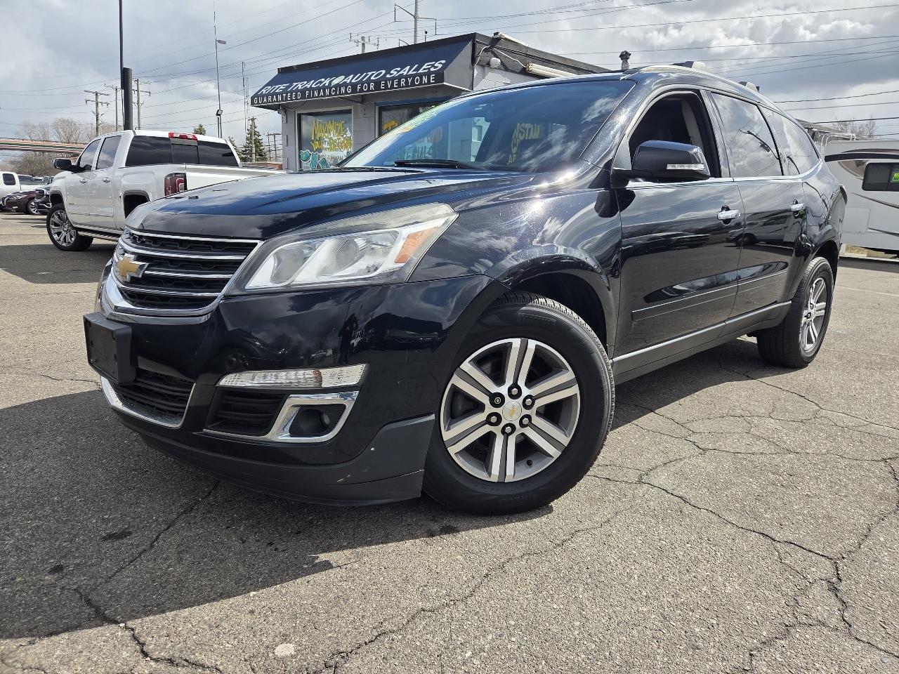 2017 Chevrolet Traverse 2LT AWD