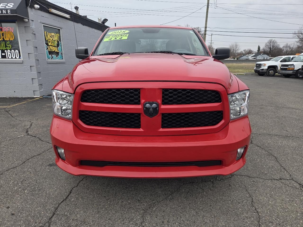 RAM 1500 Tradesman Quad Cab 4WD 2018