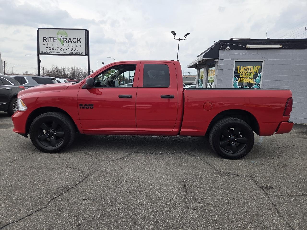 RAM 1500 Tradesman Quad Cab 4WD 2018