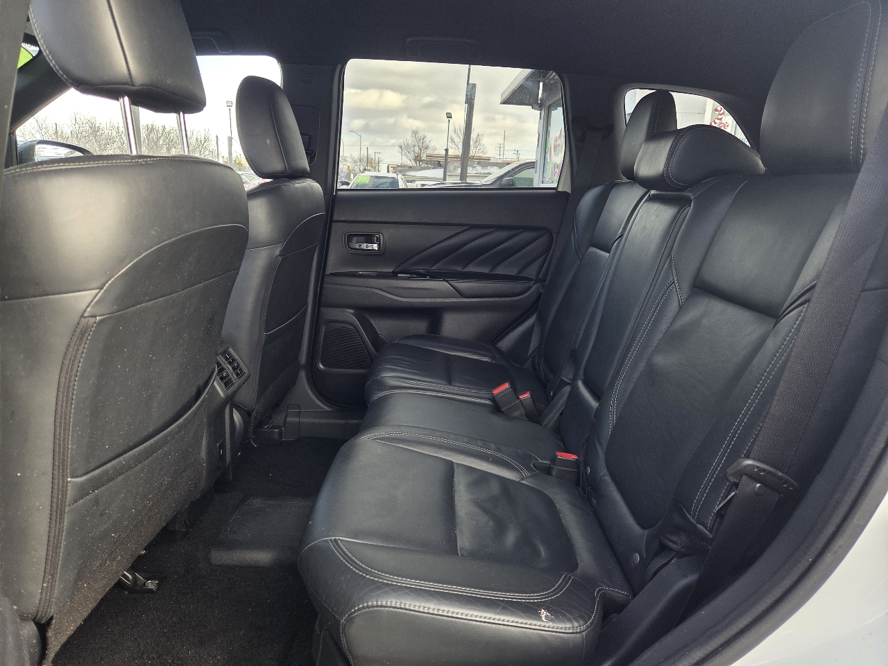 Mitsubishi Outlander PHEV SEL 2022