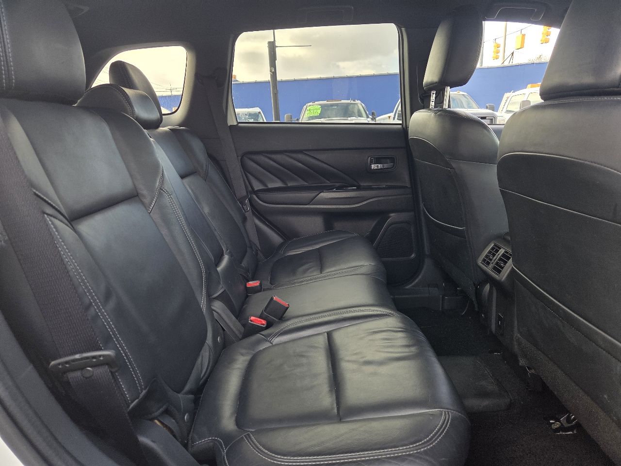 Mitsubishi Outlander PHEV SEL 2022