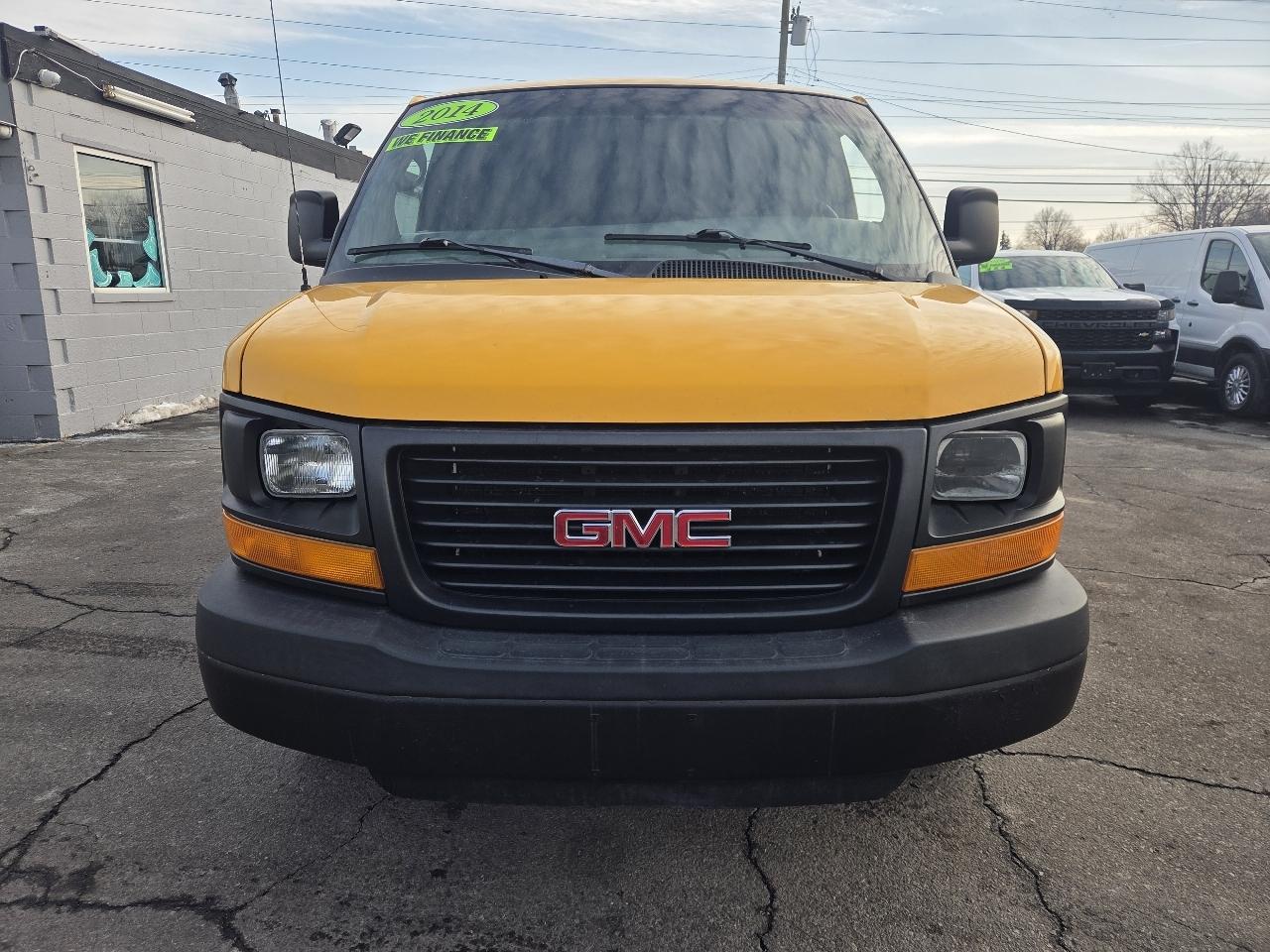 GMC Savana G3500 Extended Cargo 2014