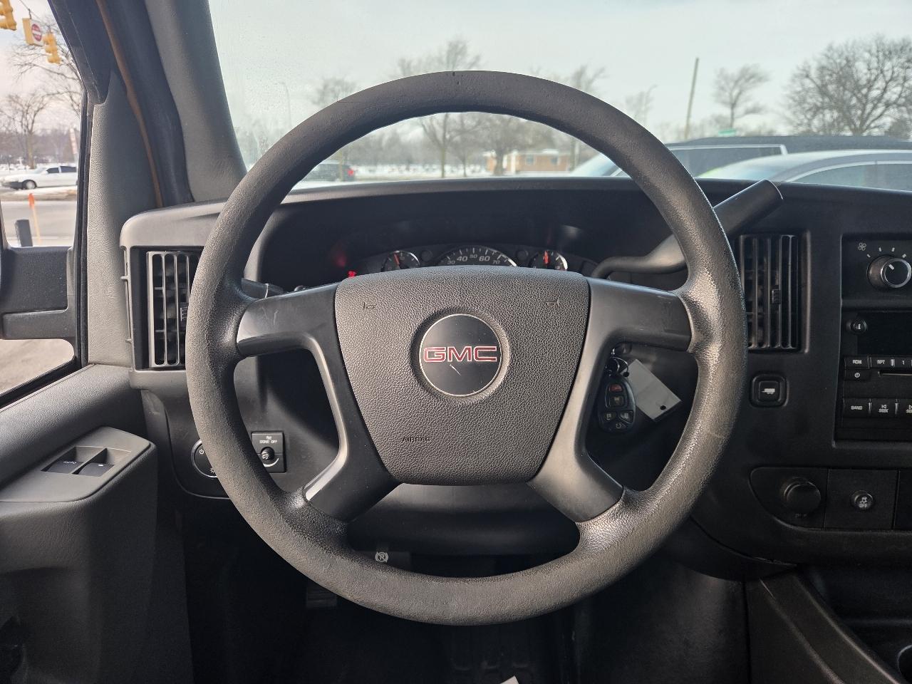 GMC Savana G3500 Extended Cargo 2014