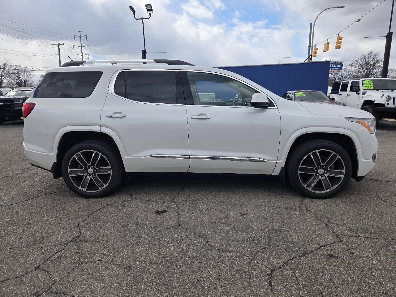 GMC Acadia Denali AWD 2017