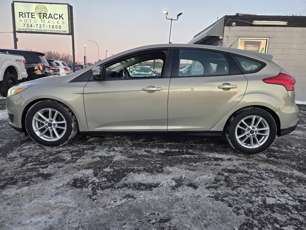 Ford Focus SE Hatch 2015