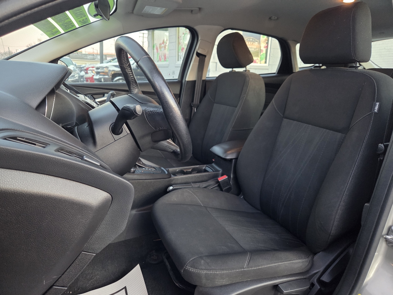 Ford Focus SE Hatch 2015