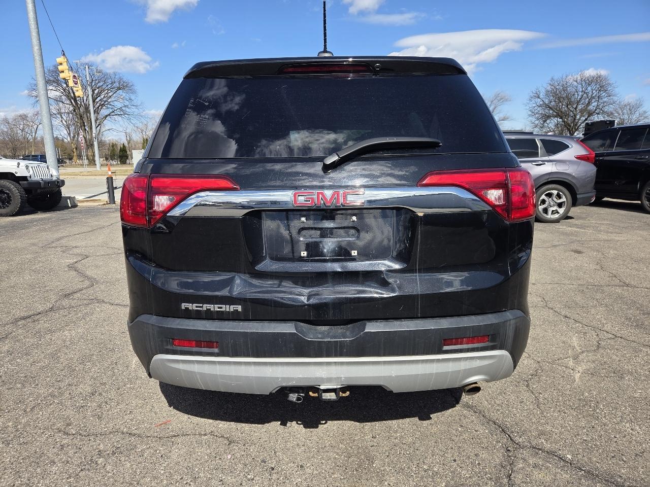 GMC Acadia SLE-1 FWD 2018
