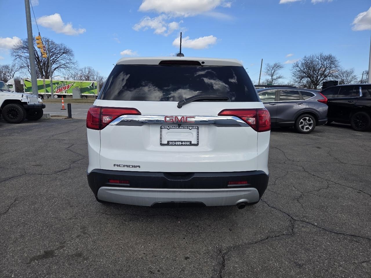 GMC Acadia SLE-1 FWD 2018