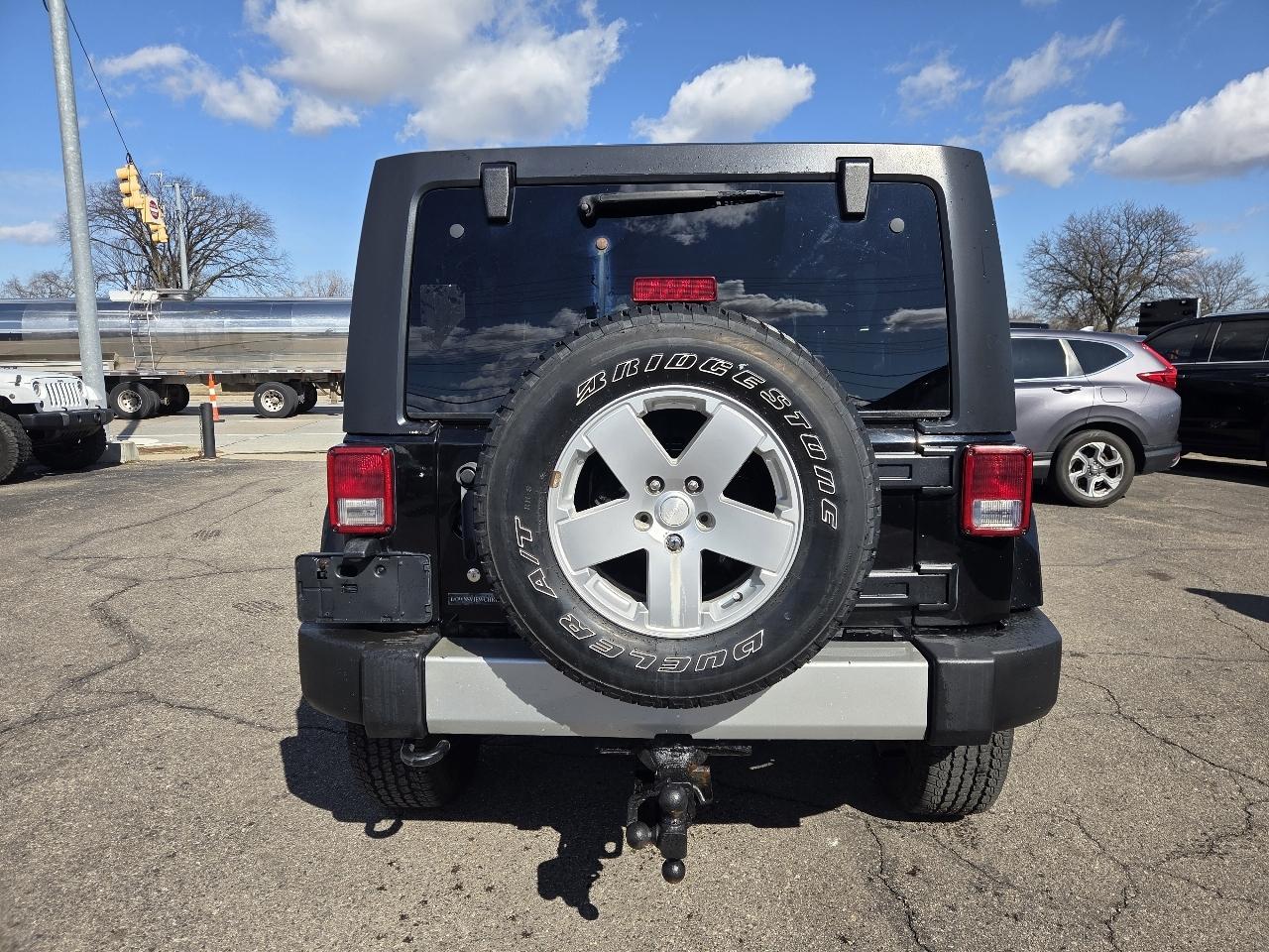 Jeep Wrangler Unlimited Sahara 4WD 2012