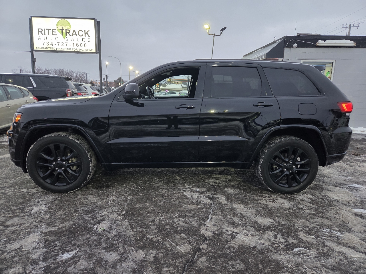 Jeep Grand Cherokee Laredo 4WD 2020