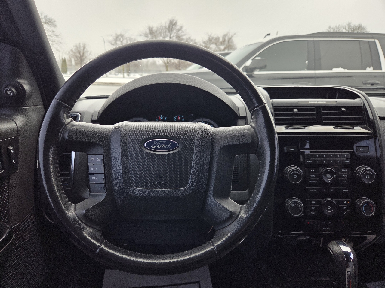 Ford Escape XLT 4WD 2012