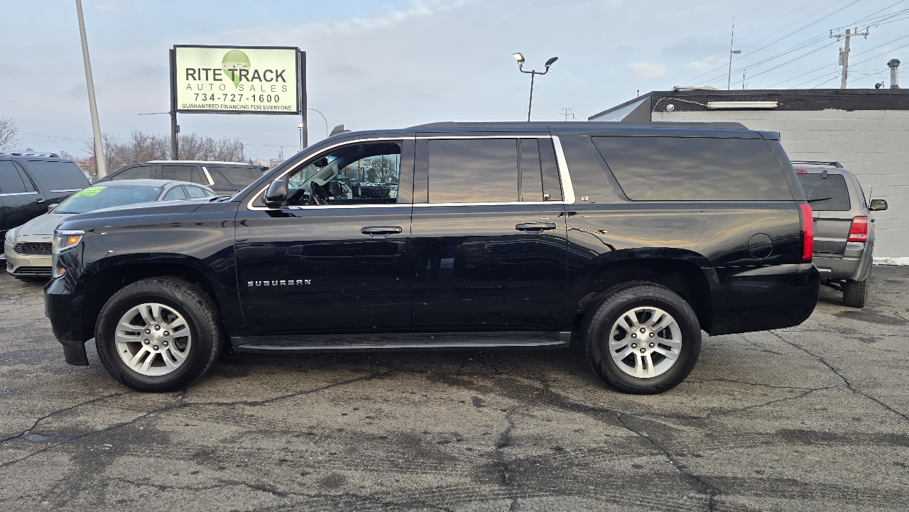 Chevrolet Suburban LT 4WD 2019