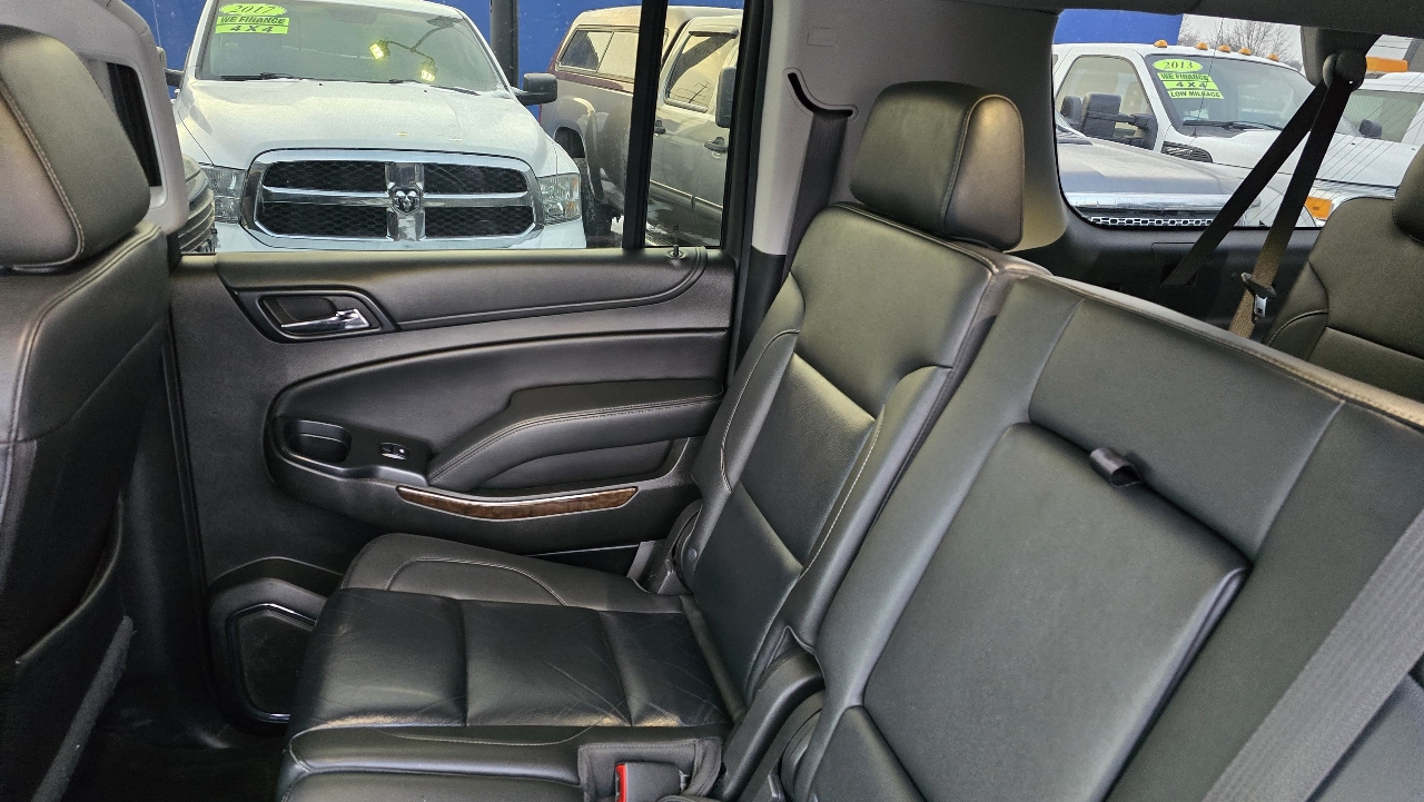 Chevrolet Suburban LT 4WD 2019