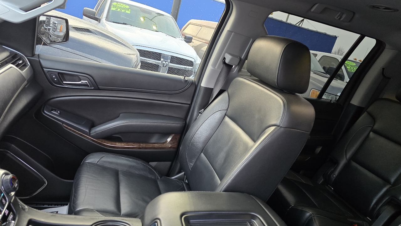 Chevrolet Suburban LT 4WD 2019