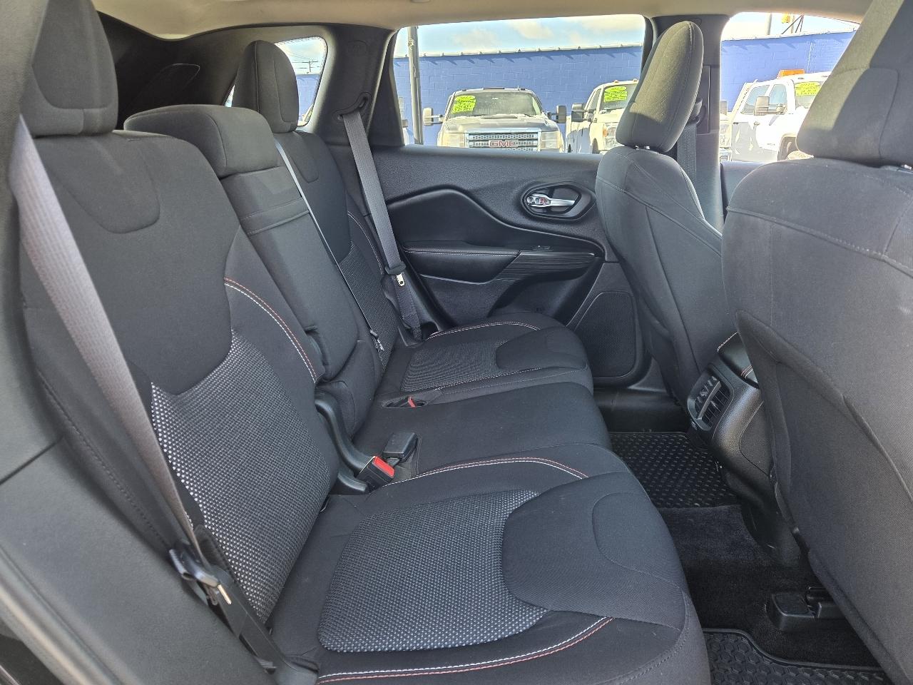 Jeep Cherokee Latitude 4WD 2017