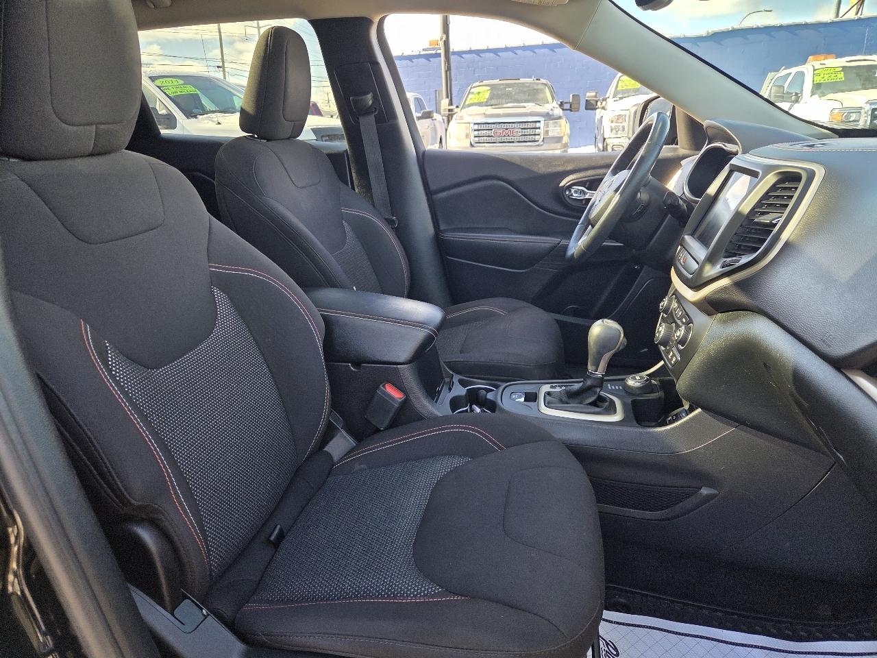 Jeep Cherokee Latitude 4WD 2017