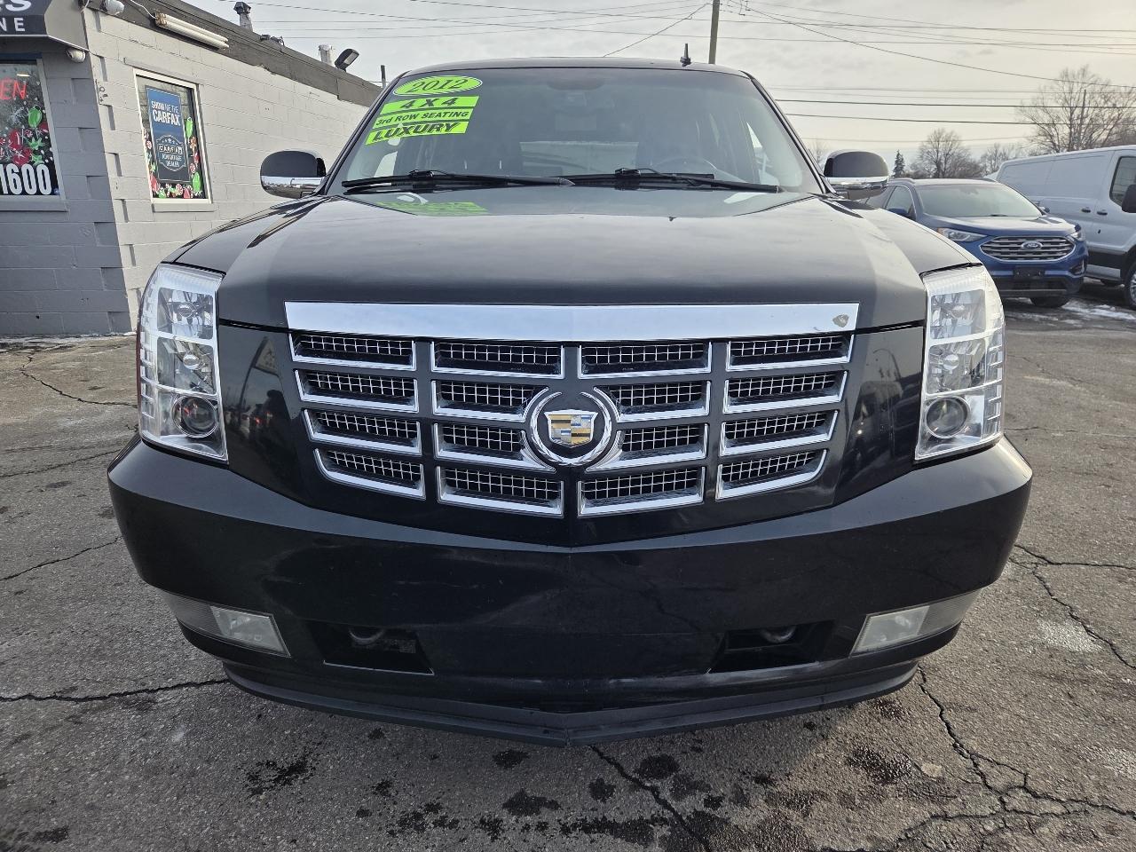 Cadillac Escalade 4WD 4dr Premium Luxury 2012