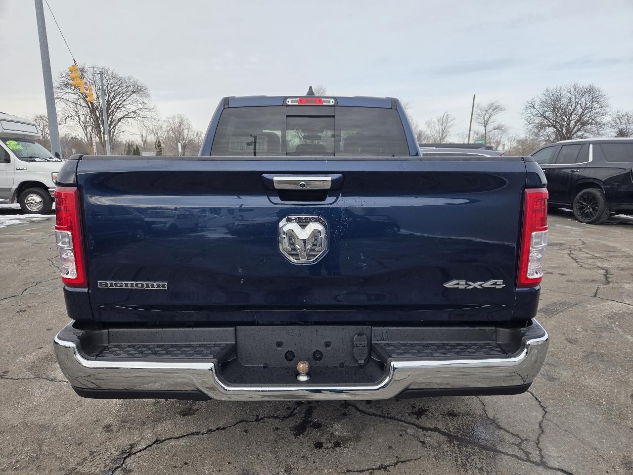 RAM 1500 Big Horn Crew Cab SWB 4WD 2019