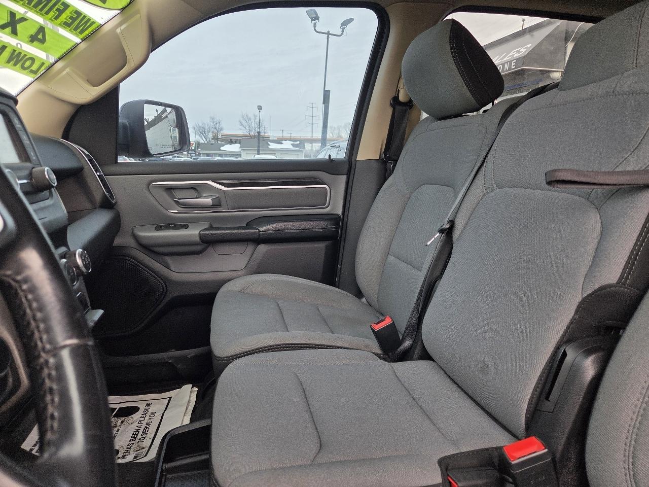 RAM 1500 Big Horn Crew Cab SWB 4WD 2019