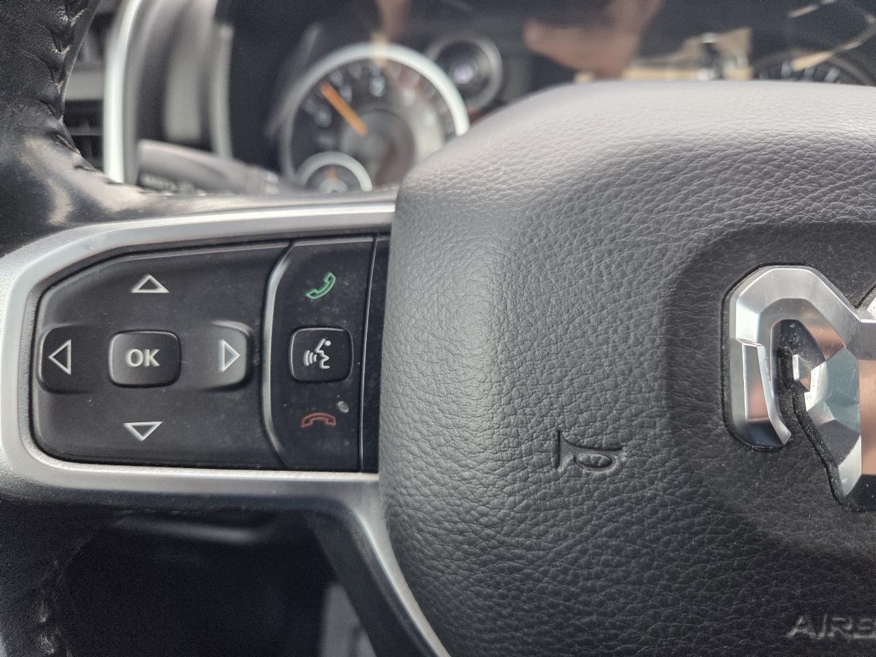 RAM 1500 Big Horn Crew Cab SWB 4WD 2019