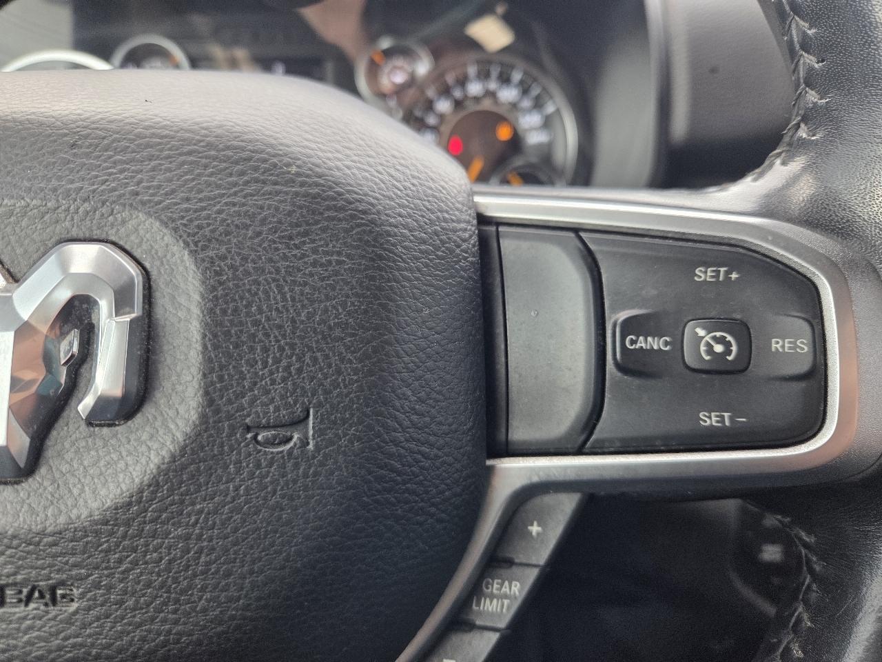 RAM 1500 Big Horn Crew Cab SWB 4WD 2019