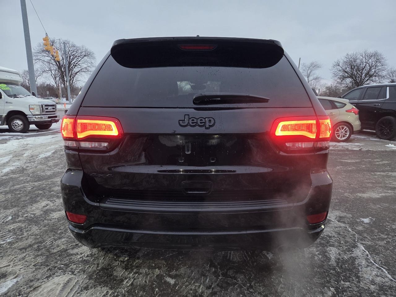 Jeep Grand Cherokee Laredo 4WD 2020