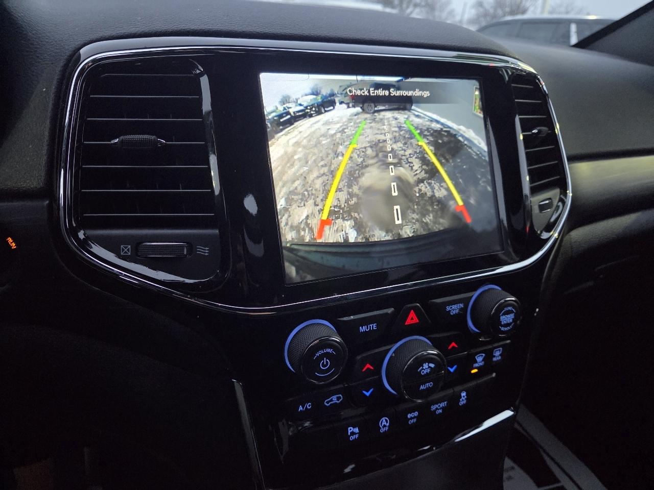 Jeep Grand Cherokee Laredo 4WD 2020