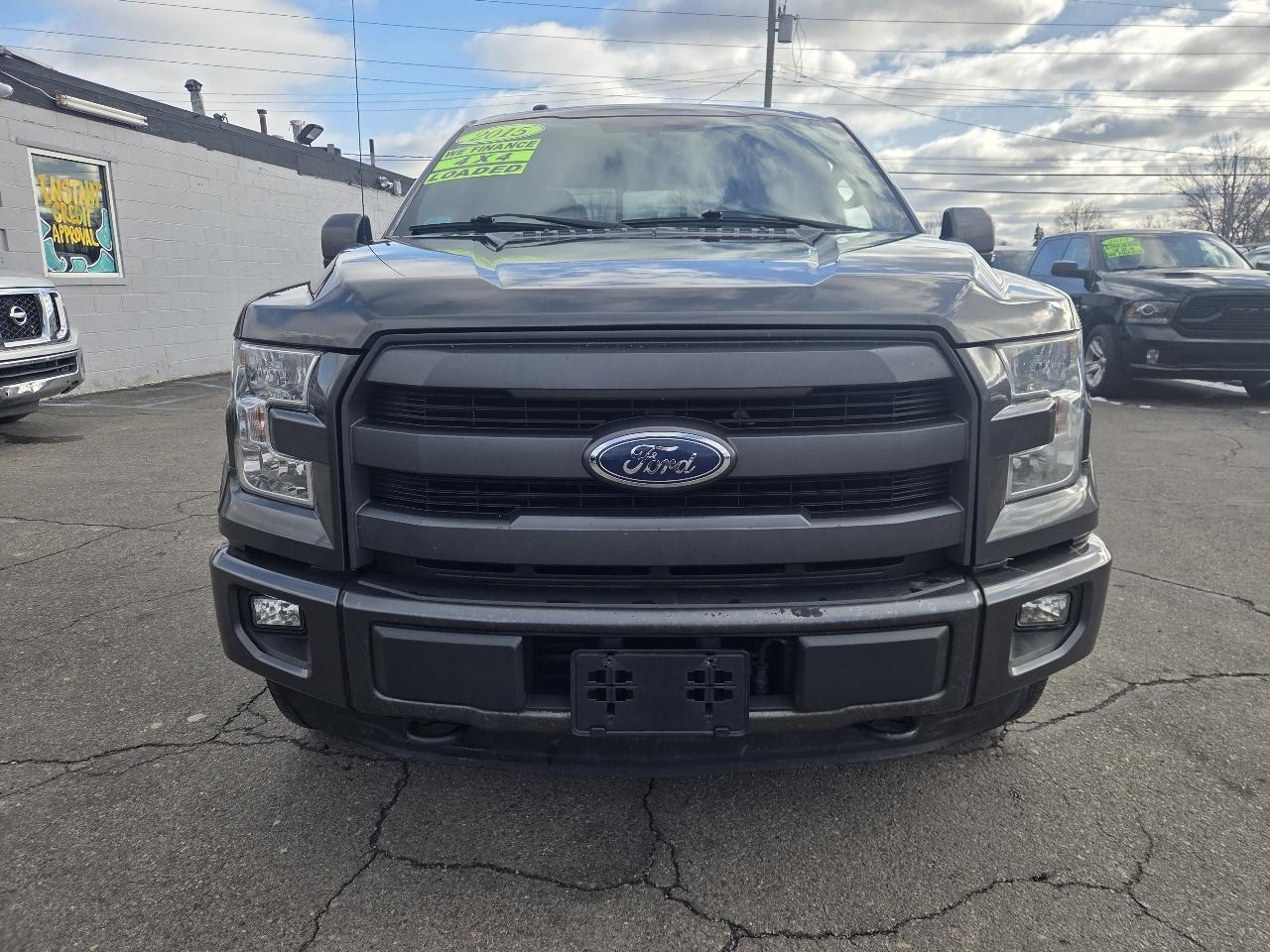 Ford F-150 XL SuperCrew 5.5-ft. Bed 4WD 2015