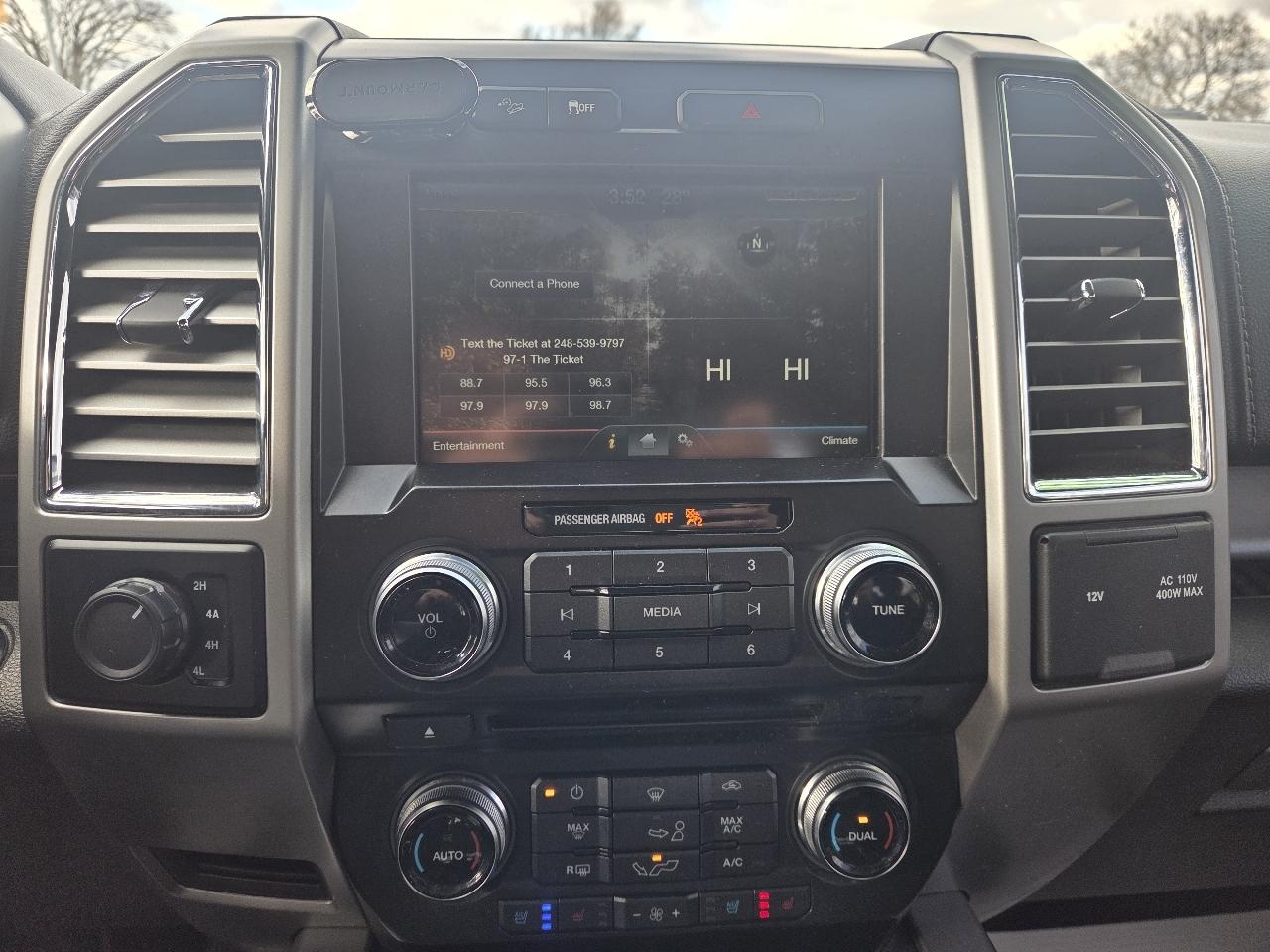 Ford F-150 XL SuperCrew 5.5-ft. Bed 4WD 2015